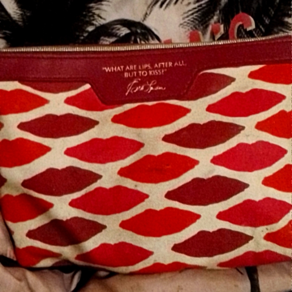 Makeup bag